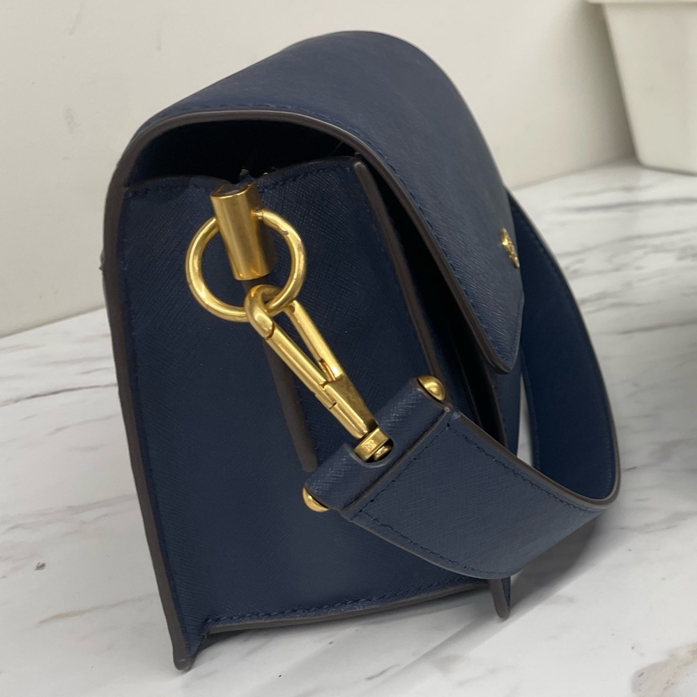 Tory Burch Robinson Double-Strap
Convertible Shoulder Bag
Color: Bluestone - Picture 4 of 11